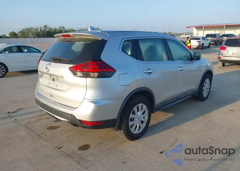 2017 Nissan Rogue S z USA, uszkodzony, nr VIN 5N1AT2MT2HC832022